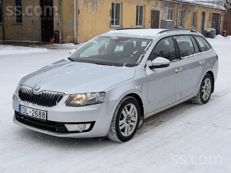 Cena ar pvn. Pārdod uzņēmums.
Octavia 103 kw
Virspusējas rūsas.
Tehnisk