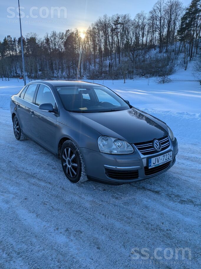 Volkswagen Pārdodu lielisko Jettu. 