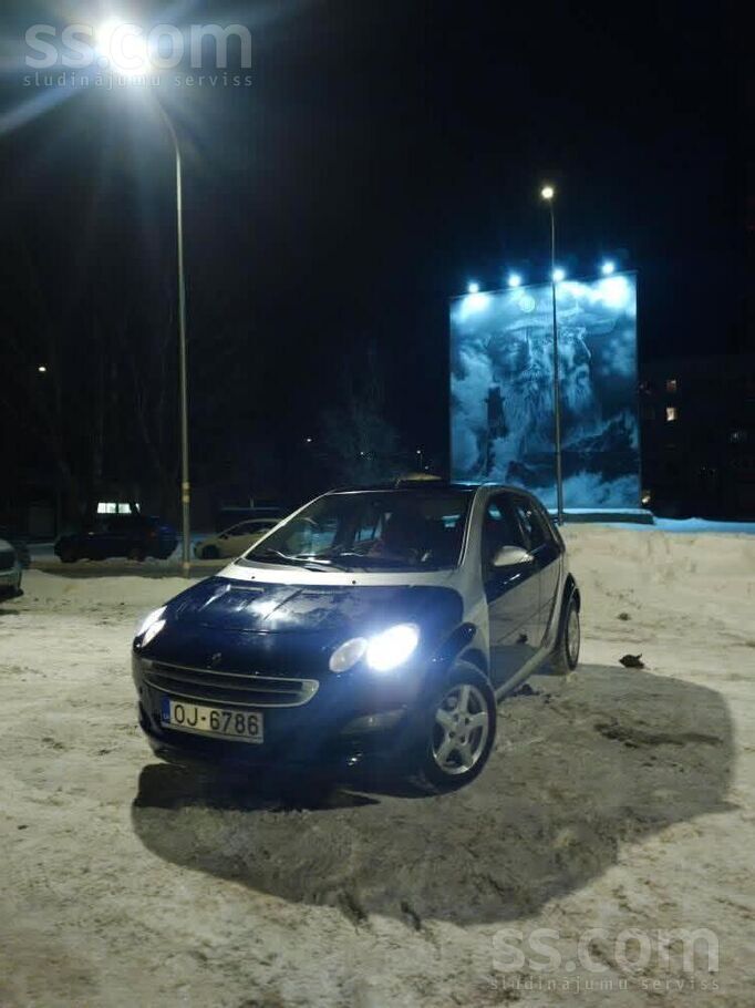Smart Pārdodu Smart Forfour 2005. gada automašīnu ar eko