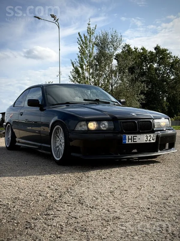 BMW Pārdošanā e36 kupeja, orģināli 320, bet kvalitatīv