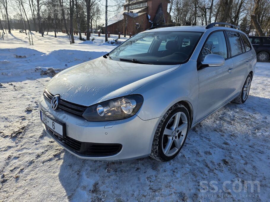 Auto labā tehniskā gan vizuālā stāvoklī. Apkopes veiktas dīlera centrā. Ir p