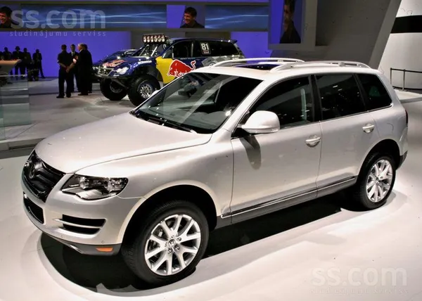 Volkswagen VW Touareg 3.0 Tdi V6 4X4 dīzelis, Automāts. 