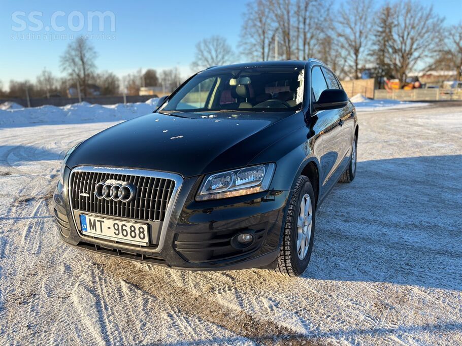 Audi Pārdod audi Q5 labā tehniskā un vizuālā stāvoklī. 