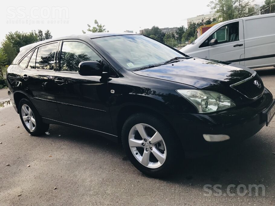 Продаётся наша любимая машина, визуально и технически в идеальном состоянии.