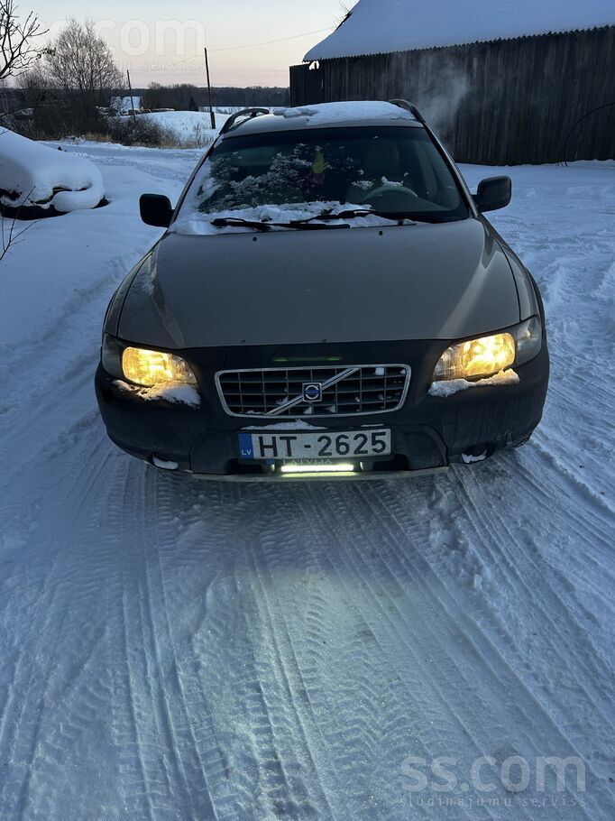 Volvo Pārdodu Volvo Xc70, 2003. gads. 
