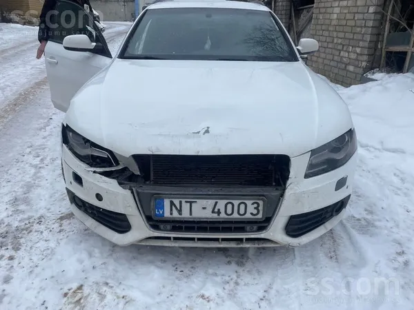 Audi Pārdodu auto pēc avārijas. Var tirgot pa rezerves 