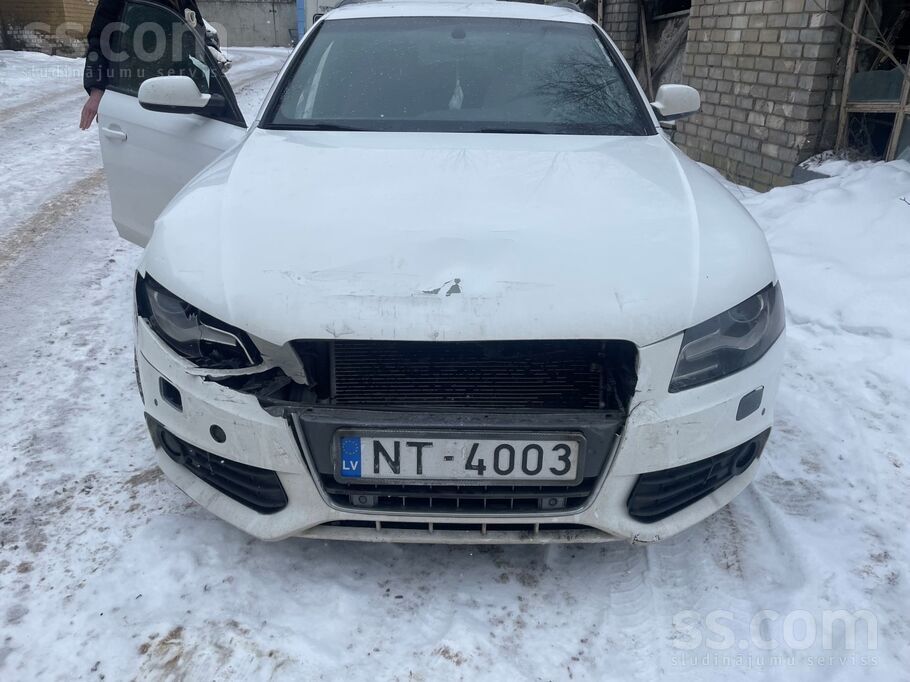 Audi Pārdodu auto pēc avārijas. Var tirgot pa rezerves 