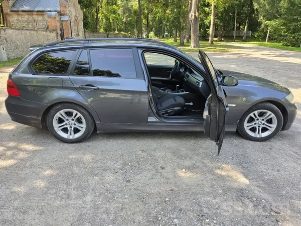BMW Pārdod BMW 318d labā tehniskā stāvoklī. Automašīna