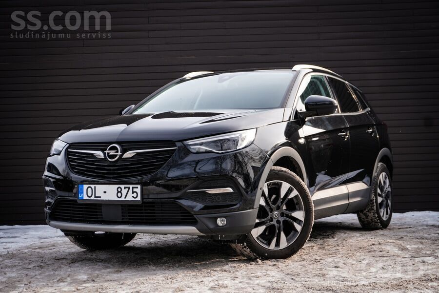 Opel Grandland X 2019. gada modelis ar 1.2 dzinēja dzinēju un automātisko pā