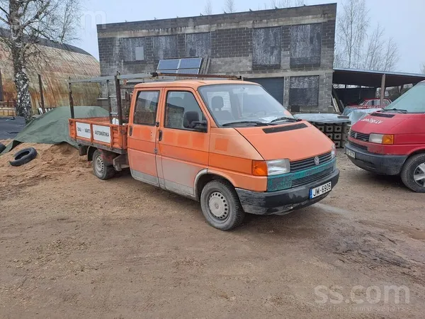 Volkswagen Продаю, рабочию машину. Всё работает и на ходу. Вс