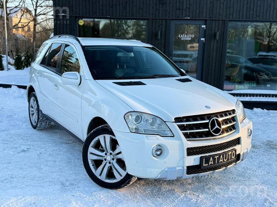 Mercedes-Benz Ml350Cdi Amg-Pak / 170kW / Bez Pneimo / Jauna TA
Neliels no