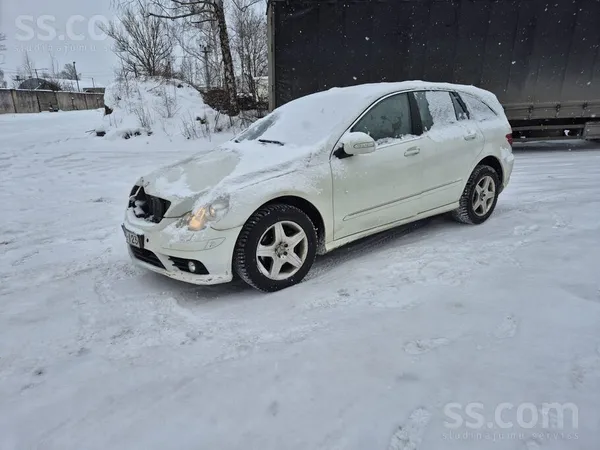 Mercedes Pārdodu Mercedes R280 ar 3.0 dīzeļmotoru. Pilnpied