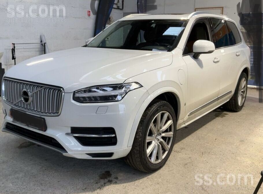 T8 Plug-in Hybrid Inscription Awd Twin Engine. 7 vietas. Panorama jumta, App