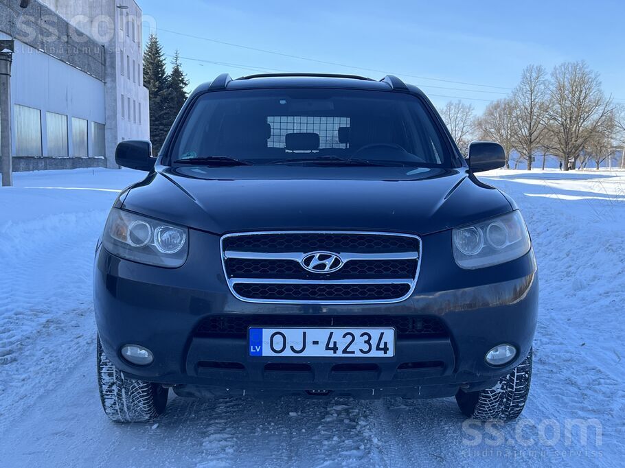 Pardodas Hyundai Santa fe , 2, 2d , manuāla kārba. Mašina ir gan tehniski ,