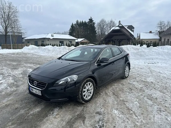 Volvo Tiek pārdots Volvo V40 130kW automāts.