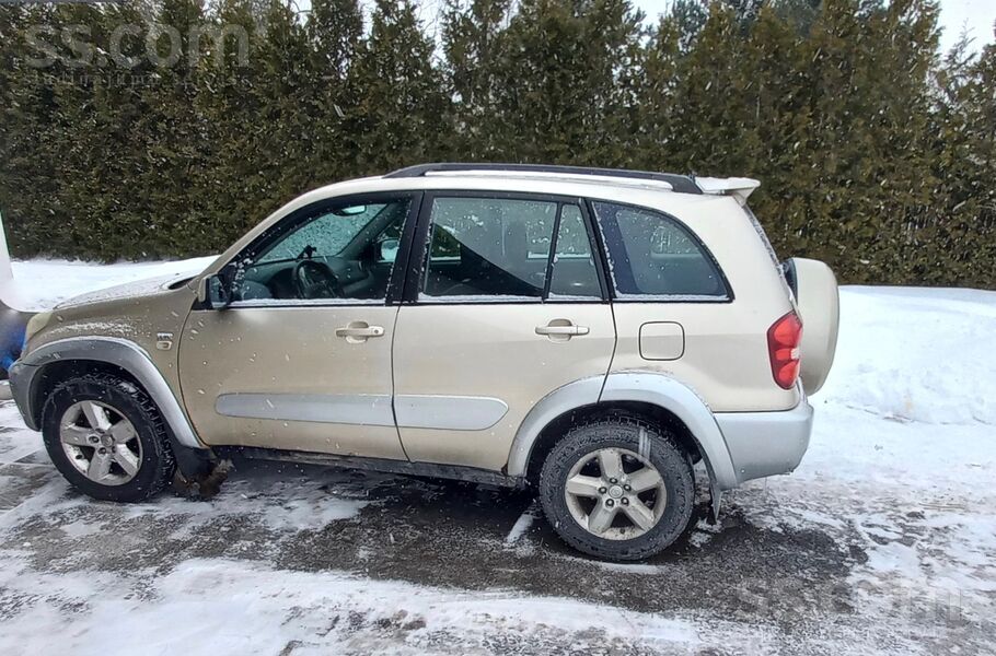 Toyota Pārdodu toyota rav4 .automāts, benzīns pilnpiedziņ