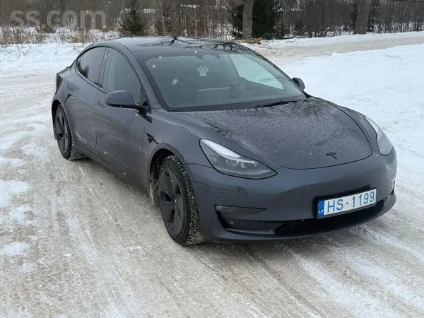 Pārdodu 2021 gada Tesla Model 3 Long Range Dual Motor (Awd). 120 000 km nobraukums.