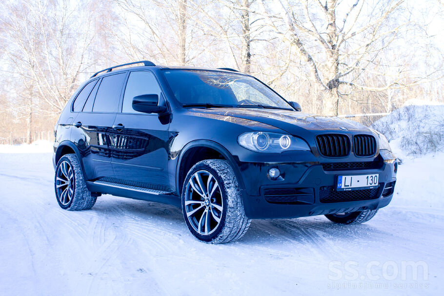 BMW Pārdodu BMW x5 e70 3.0d (173Kw 235Zs)