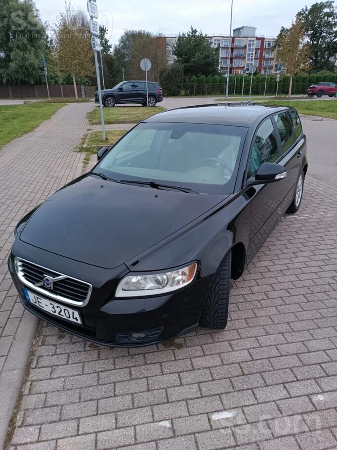 Volvo Pārdod Volvo labā stāvoklī - nedūmo, lec labi, eko