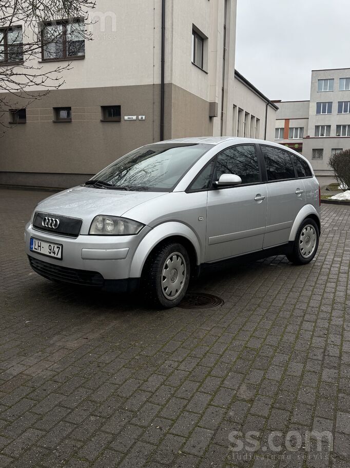 Audi Audi A2, 1.4 дизель со свежим техосмотром с оценко