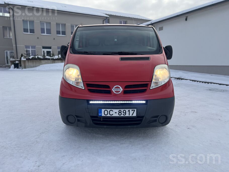 Nissan Продаю или меняю на посажирский с доплатой с моей 