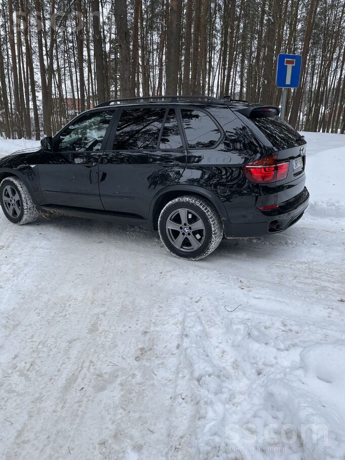 BMW Автомобиль не требует вложений. Заменены фильтра. 