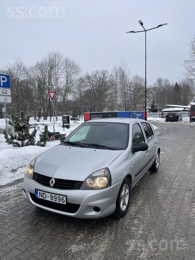 Renault Продаю Renault Clio 2010 1.5tdi. В очень хорошем т