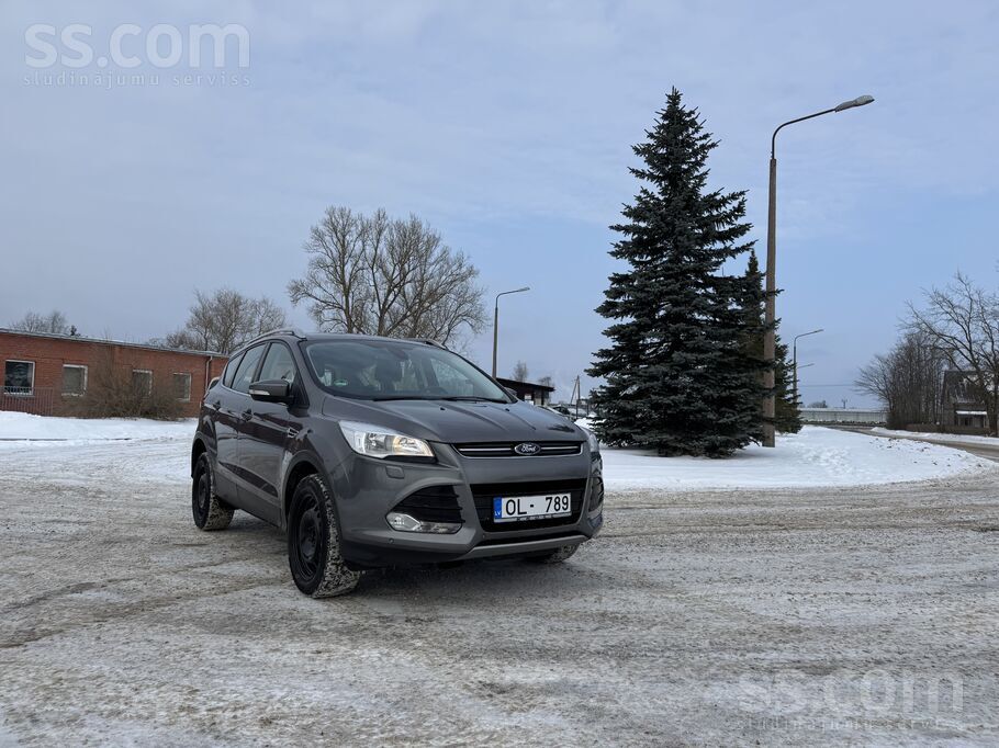 Ford Ford Kuga - Auto tikko no Vācijas. – 1, 6 Benzīns