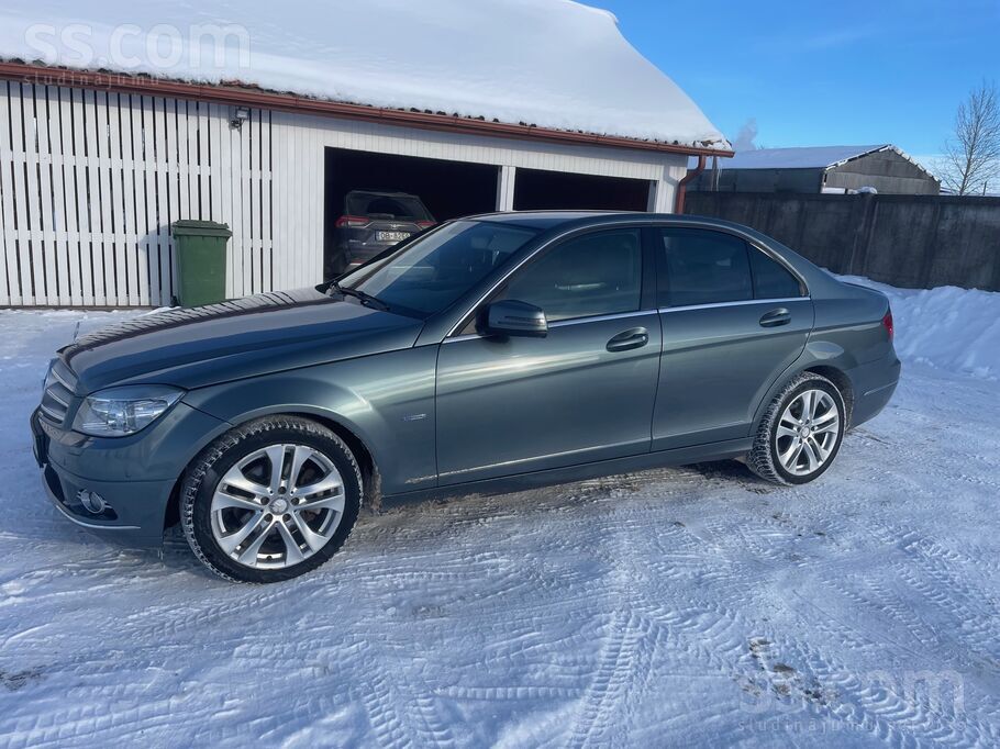 Mercedes Auto ir ļoti labā stāvoklī. Teh apskatē 1 vieninie