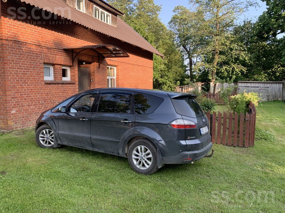 Ford Nesen mainīta eļļa, zobsiksna. 7 vietīgs, jaunas z