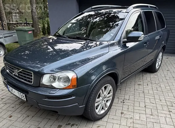 Volvo Pārdodu Volvo Xc90 labā tehniskā un vizuālā stāvok