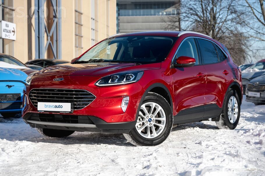 Ford Kuga 2.5 Phev 225zs; Bravo garantija 12 mēneši; Mazs nobraukums.
Pā