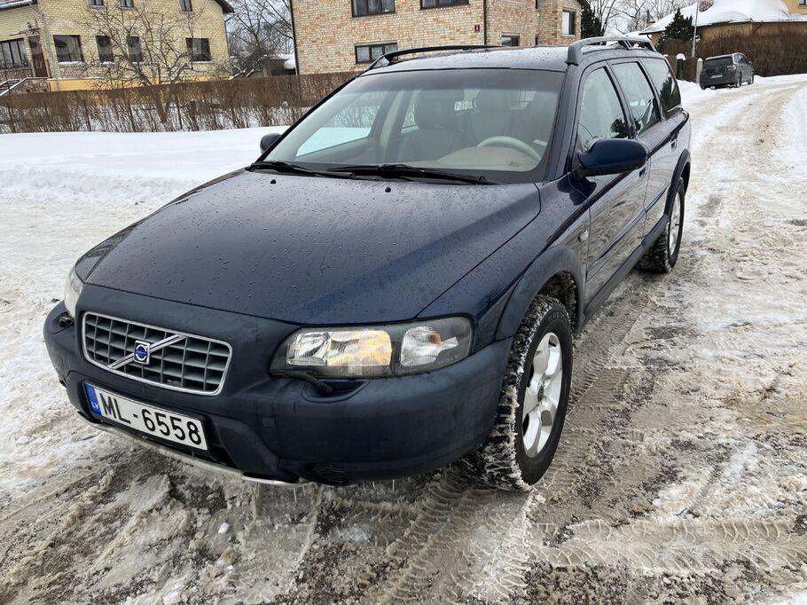 Ideāla virsbūve, bez korozijas, acimredzams jo Latvijā salidzinoši nesen, ap