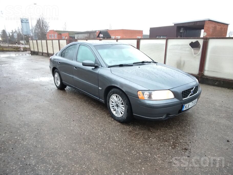 Volvo Labdien. tik tirgot labs auto. kas neprasa ieguldī