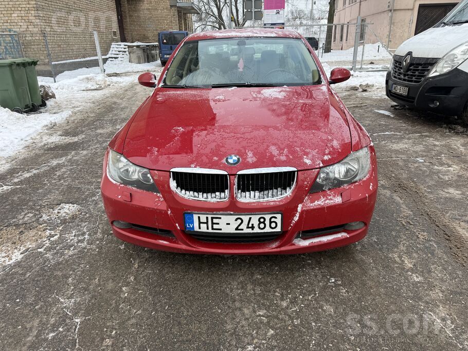 BMW Pārdodu BMW 320i E90.
