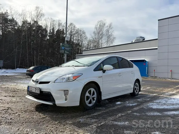 Toyota Продается ухоженный и экономчный автомобиль. В Лат