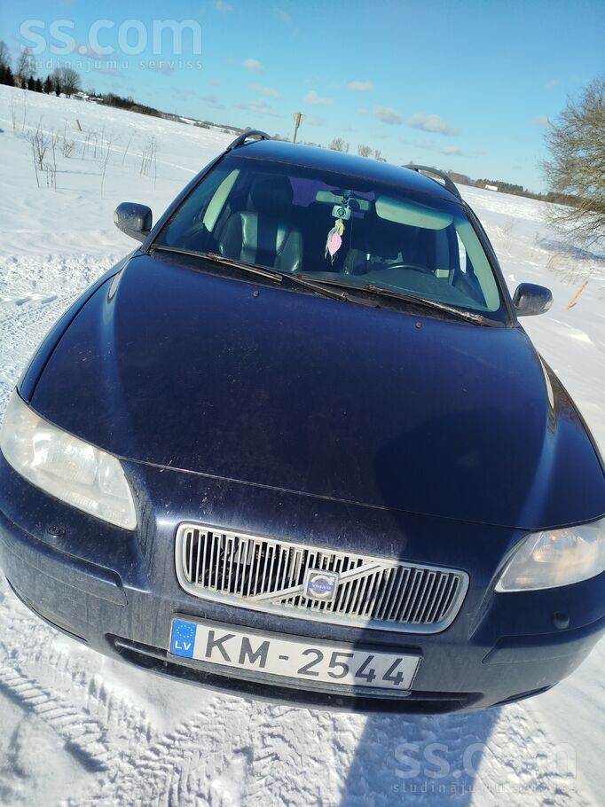 Volvo Pārdod Volvo V70 2.4D Automātu. Ta 25.02.27