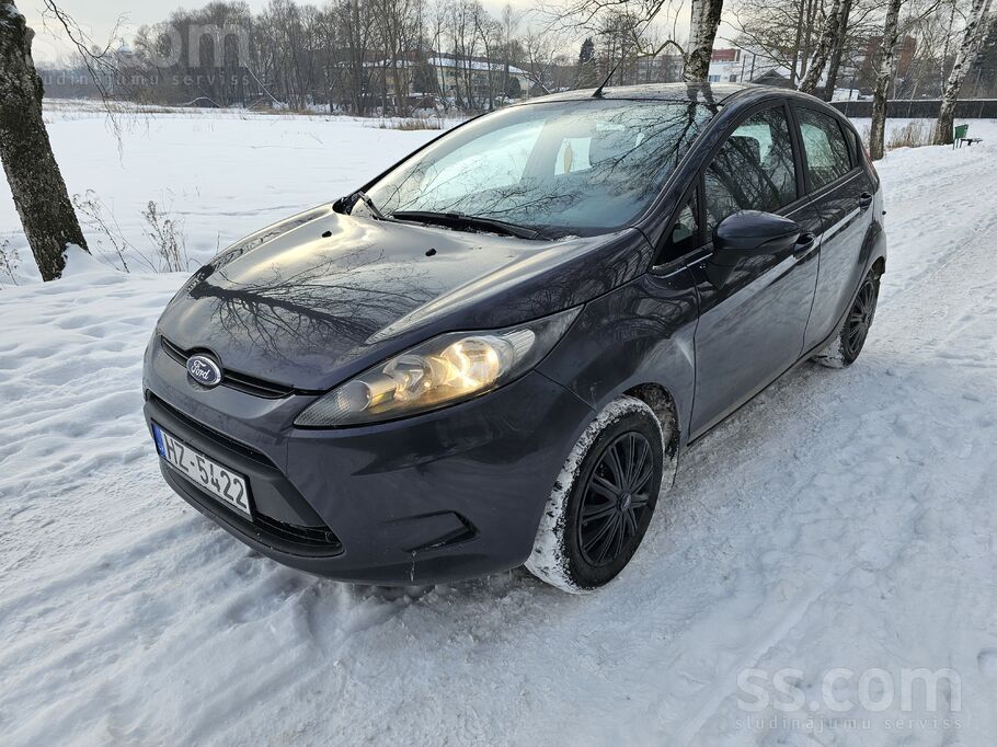 Ford Pārdošana Fiesta 1.3 benzīns/gāze 44kw manuālā kār