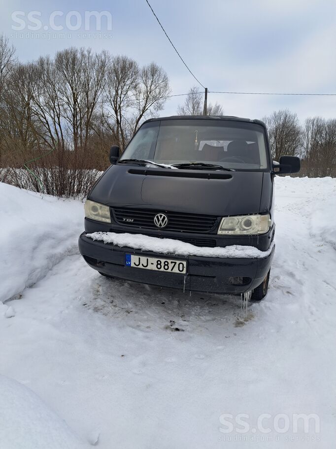 Volkswagen Pardodu multivanu ar slimibas lapu lidz 16.03