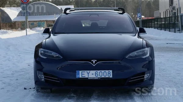 Tesla S100D. Auto ar teicamu batereju. (Baterejas Soh 94% ) Tesla S100D iespējams ve