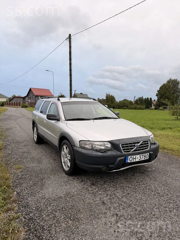 Volvo XC 70 - 1
