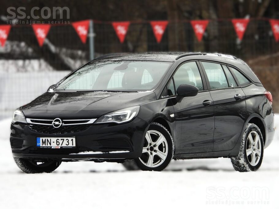 Opel Opel Astra 1.6 Cdti dīzeļdzinēju (81 kW). Auto ir 