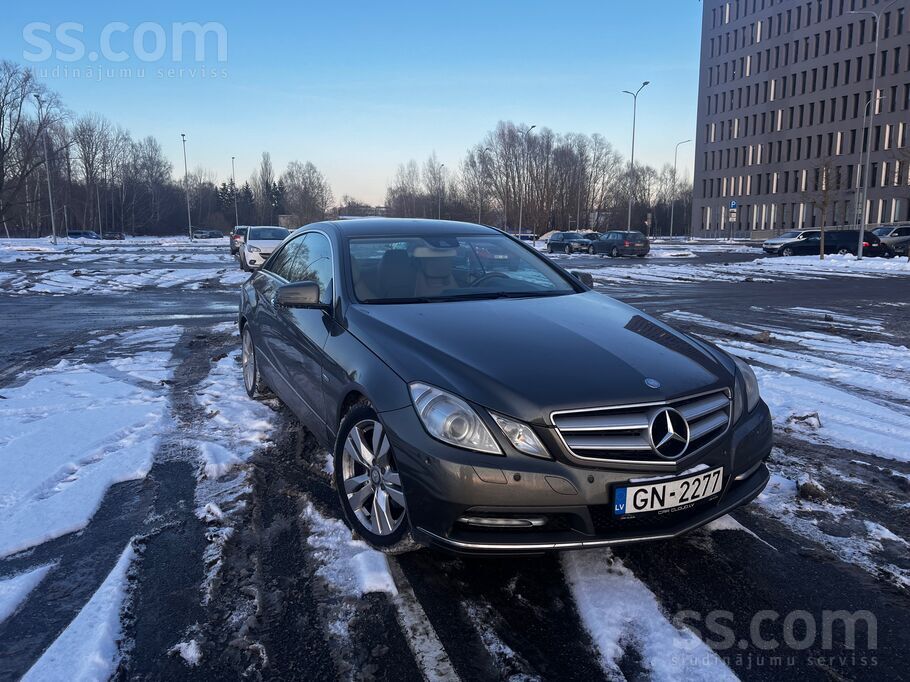 Mercedes Pārdodu Mercedes-Benz E250 Cgi Blueefficiency Coup
