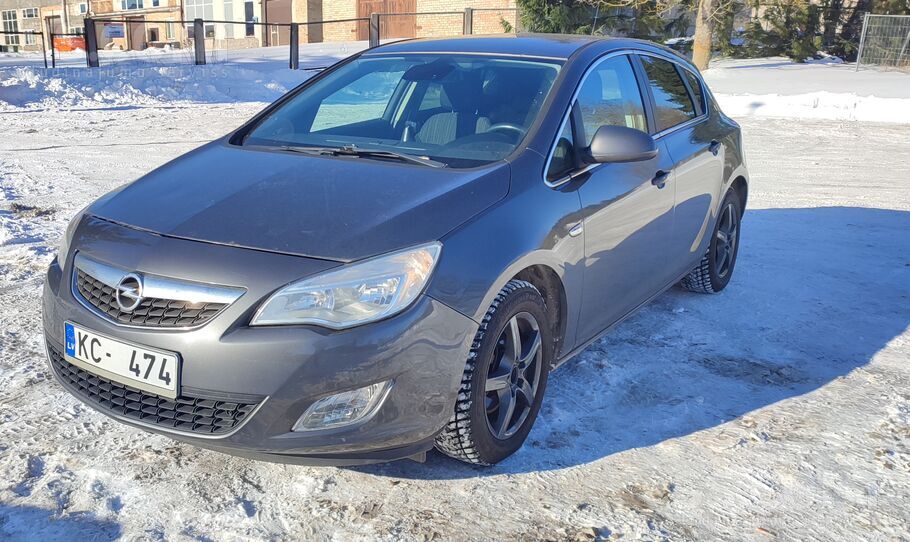 Pārdodu Opel Astra 1.7 Cdti, 81kW, ļoti ekonomisks, vidēji 4.5L uz 100 km. I