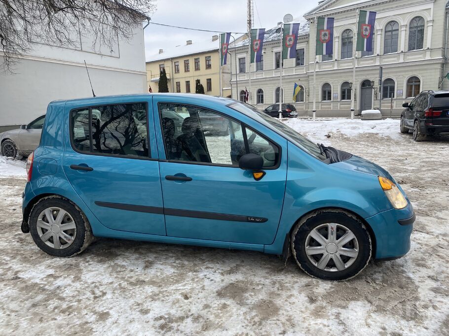 Renault Хорошее тех. состояние, новый радиатор, новый замо