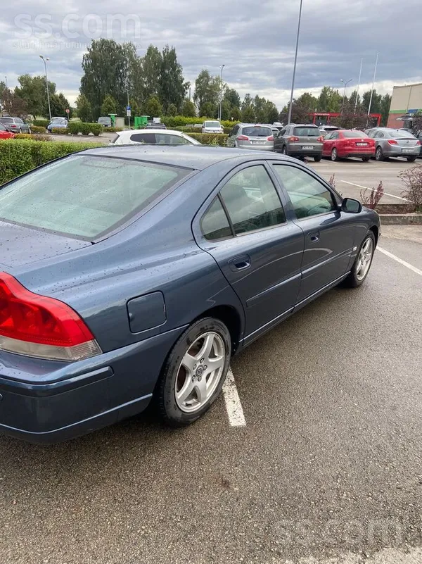 Volvo Pārdodu volvo S60 2006 2.4d. 