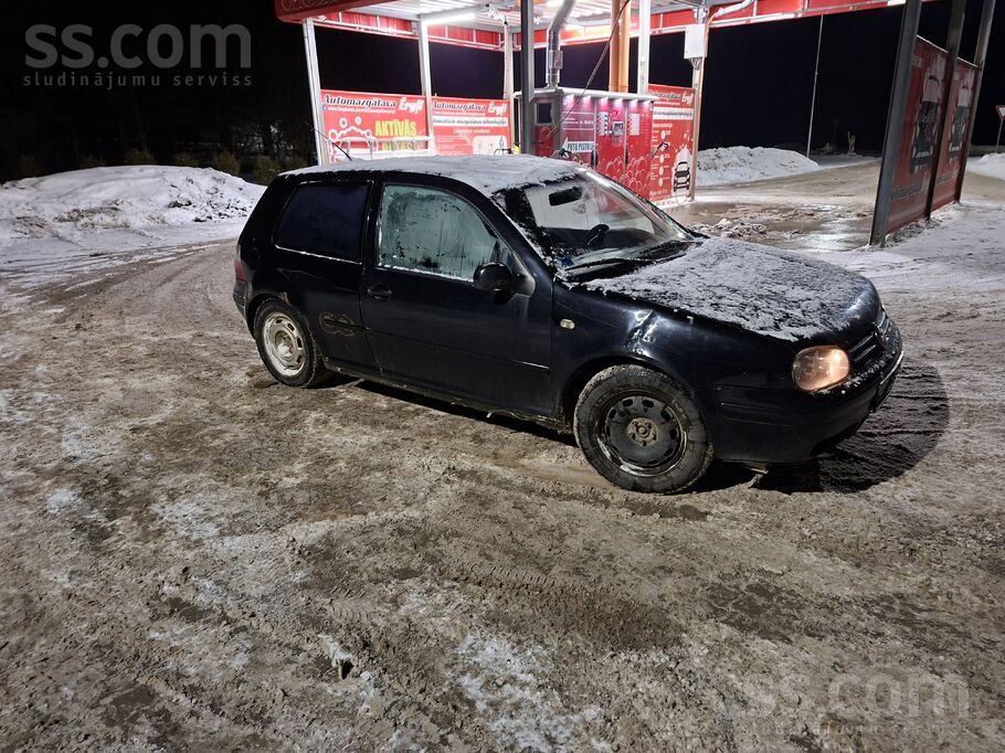 Volkswagen Rūc brauc bremzē. Krūmu gonkām vai rezerves daļām.