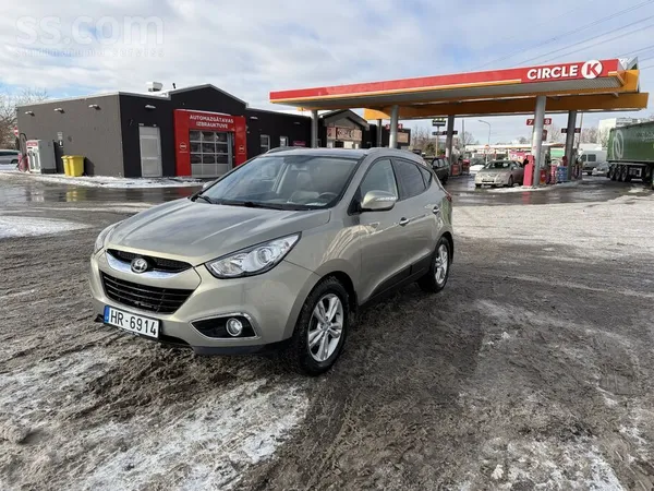 Hyundai Хорошее состояние. оригинальный пробег. Без ржавчи