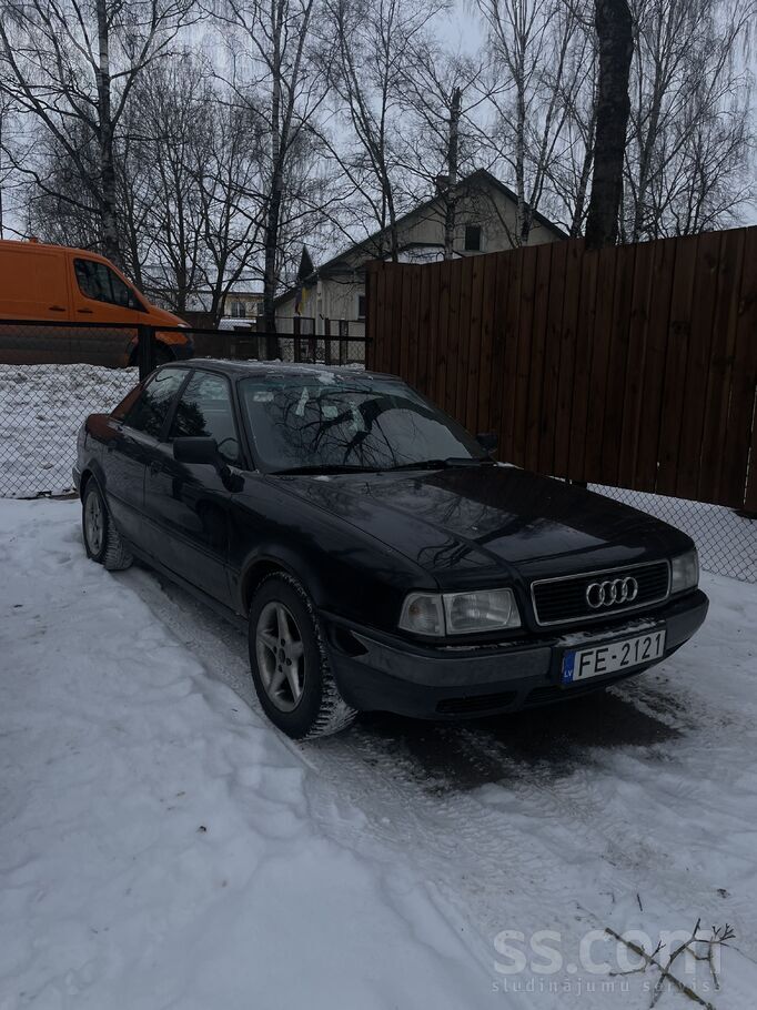 Audi Auto krūmu gonkām. Auto bez tehniskās apskates ar 