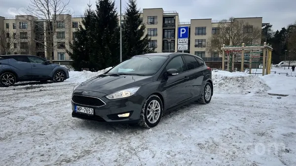 Ford Privātpersona pardod Ford Focus 1.0 benzins 125 Hp